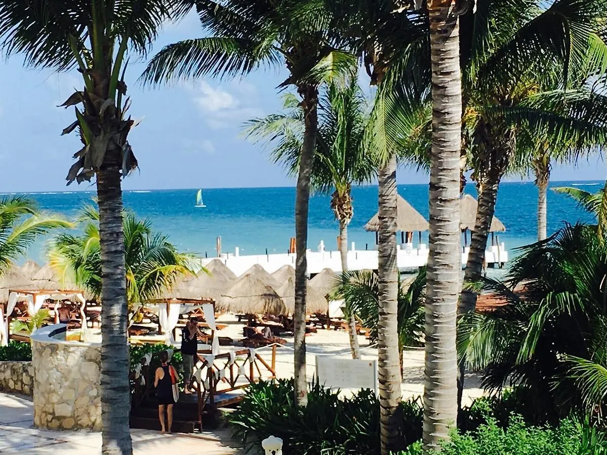 Casa Alegria Bed and Breakfast Puerto Morelos