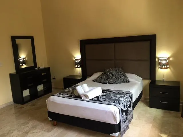 Bed & Breakfast Casa Alegria Bed and Breakfast Puerto Morelos